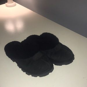 women’s ugh slippers